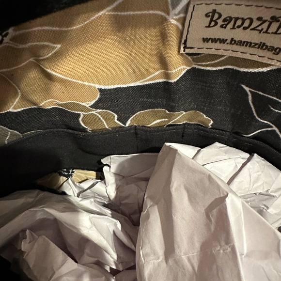 Bamzi Bags Leather Shoulder Handbag - Picture 6 of 6